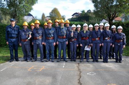 Zmagovalni ekipi PGD Kriška vas